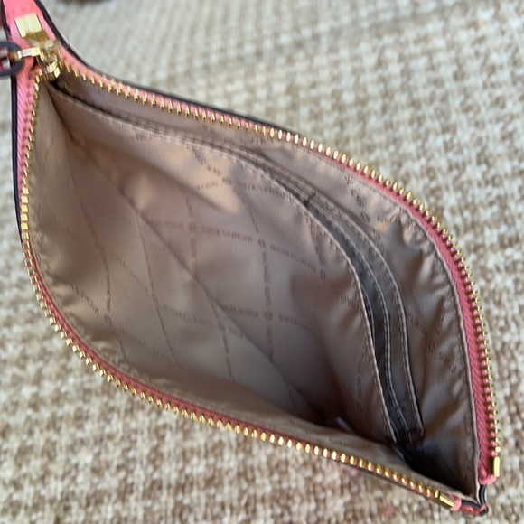 MK Jet Set Travel XL Zip Clutch Wristlet Grapefrui - Picture 11 of 15